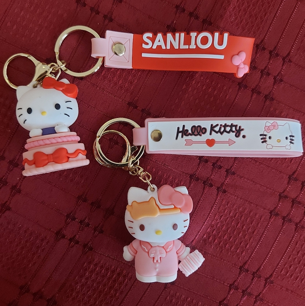 2 PCS - Hello Kitty keychains